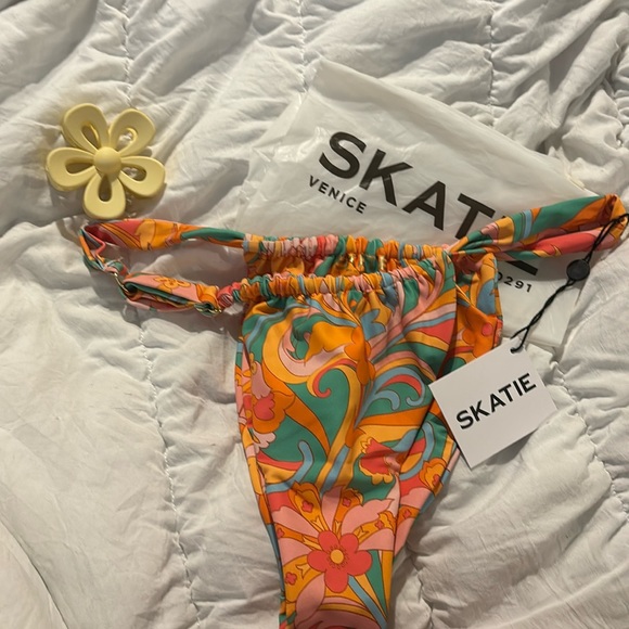 Skatie Bobbi Bottom Thick Band in size M NWT - Picture 2 of 5